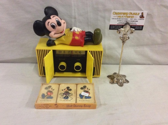 Vintage Mickey Mouse Disney electric radio and Walt Disney mickey mouse soaps