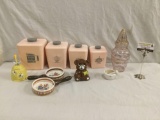 Selection of mostly 40's-60's kitchenware incl. canister set, cute bear and honey pot + more!