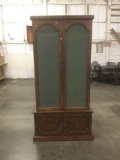 Vintage 10-gun gun cabinet w/ lock and textured glass front doors