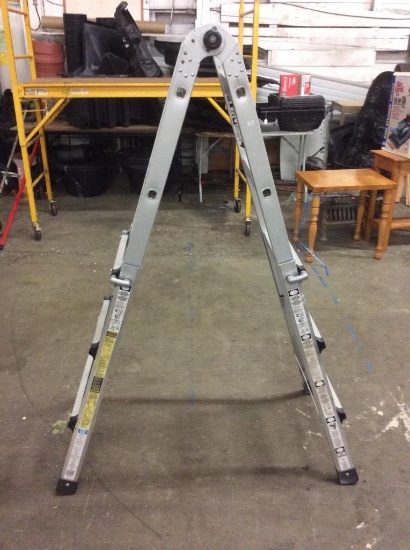 Heavy duty aluminum Gorilla Ladder - 64" tall