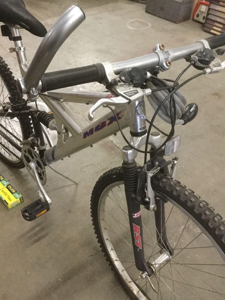 mongoose d series mountain bike