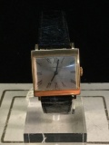 Beautiful swiss made 18k gold Longines wrist watch w/ crocodile strap