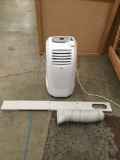 LG model # LP1014WNR air conditioner unit w/ remote control - tested & working