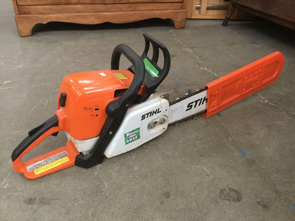 Stihl MS290 Farm Boss chainsaw - fine working condition | Heavy  Construction Equipment Light Equipment & Support Landscape & Commercial  Lawncare Lawn & Landscape Support Chainsaws | Online Auctions | Proxibid