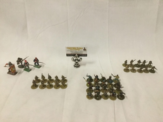 44 hand painted pewter soldiers - 4 misc soldiers, 10 Chinese soldiers. 10 US Marines etc see desc