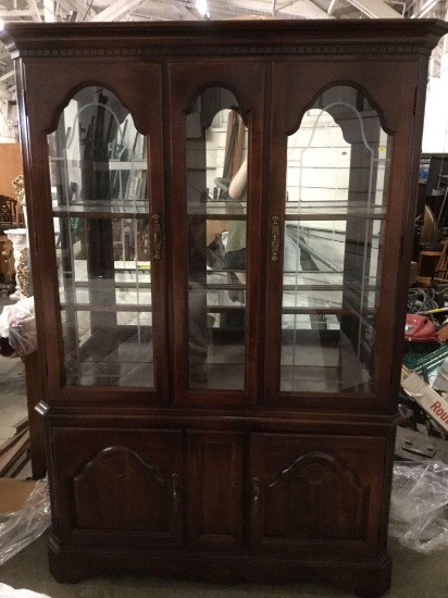 Modern lighted mahogany china cabinet hutch with glass door front and shelves