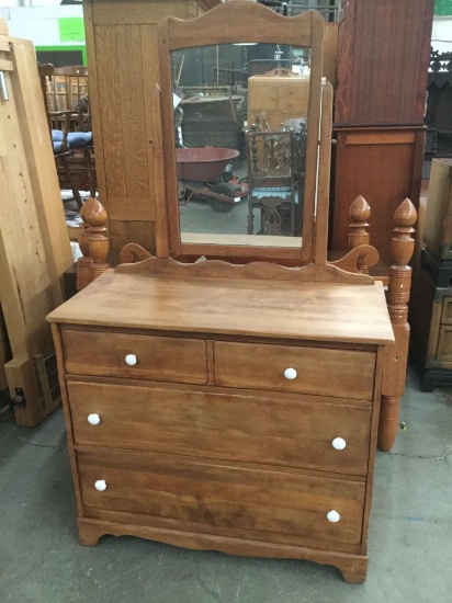 Vintage Kroehler furniture 3 drawer vanity dresser with original handles and mirror