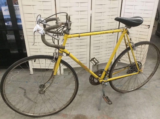 Vintage Volks Cycle Mark 5, yellow 10 speed bicycle as is see desc