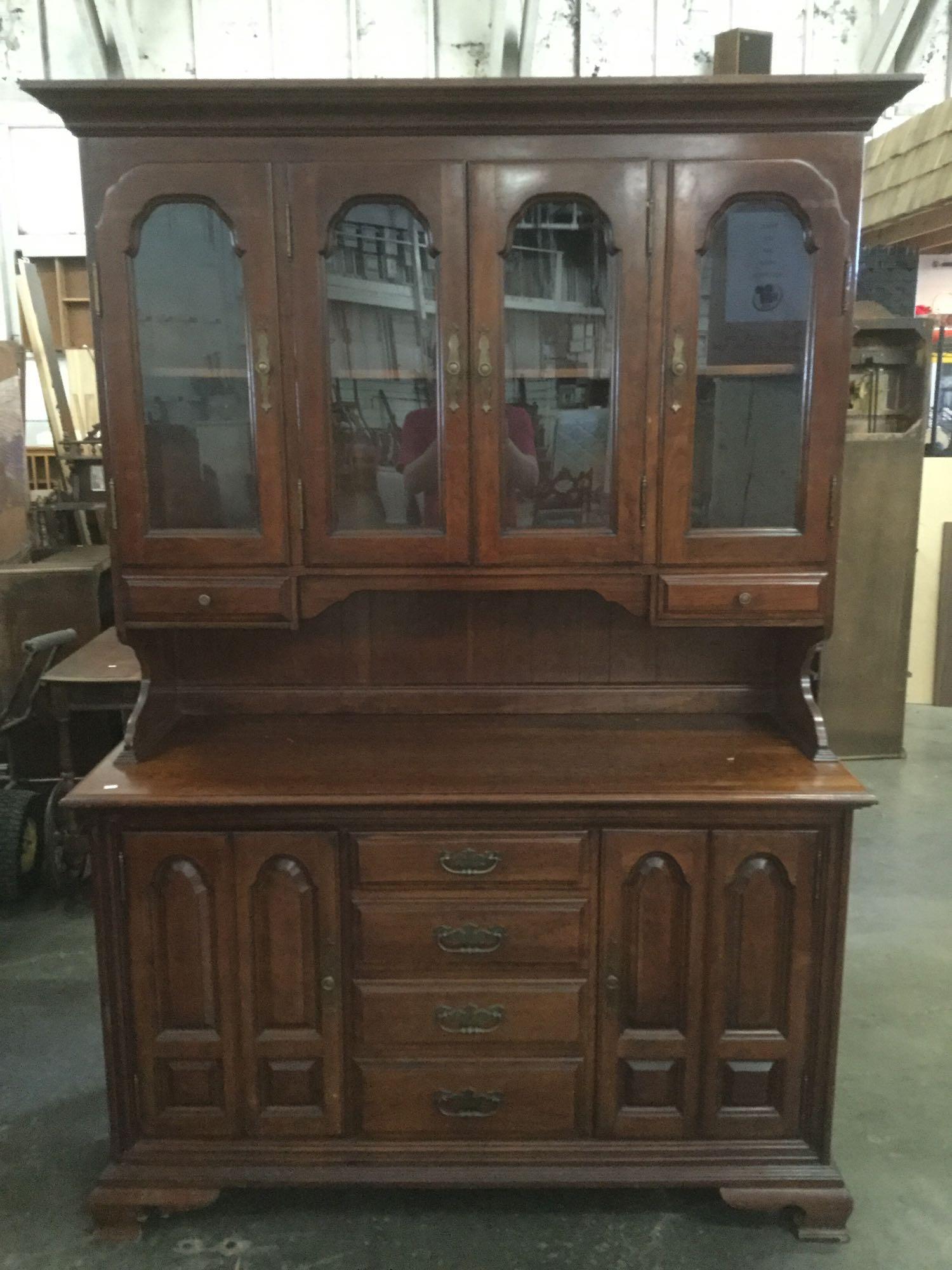 1963 Thomasville Furn Wooden Mahogany Stain Hutch China Cabinet