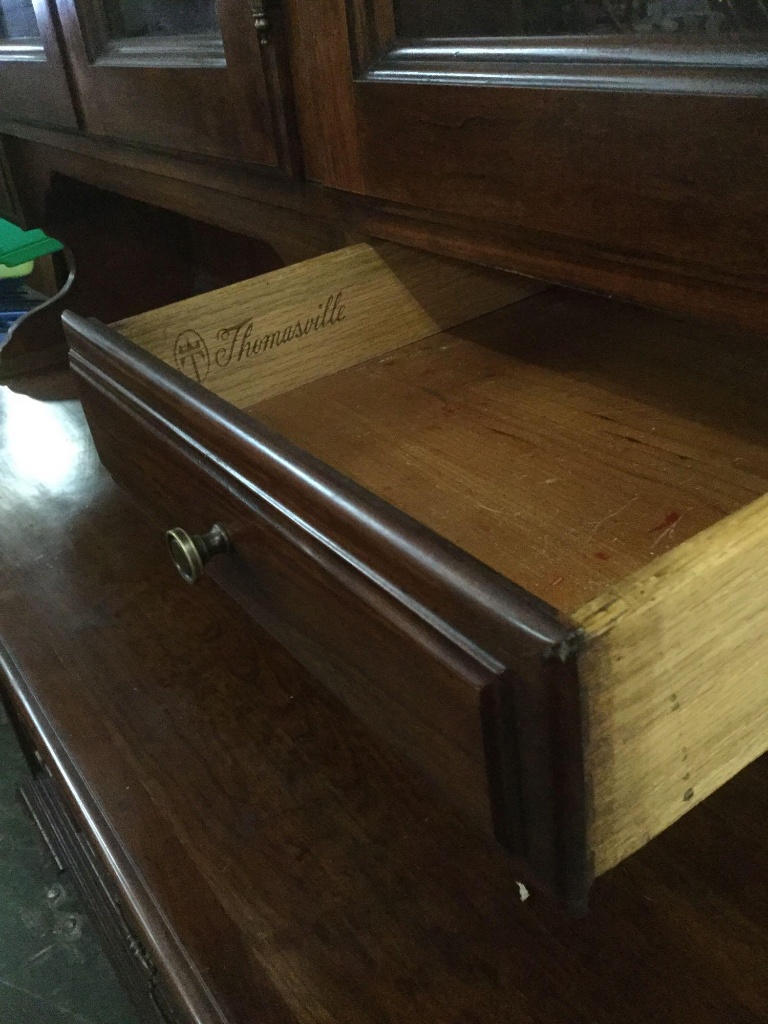 thomasville furniture online catalog on 1963 Thomasville Furn Wooden Mahogany Stain Hutch China Cabinet Fine Cond Estate Personal Property Furniture Cabinets Cupboards Online Auctions Proxibid