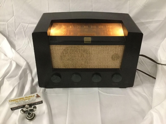 Vintage...circa 1930's-40's RCA Victor radio receiver, tested and working