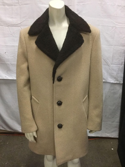 Elegant vintage Pendleton wool coat size 40