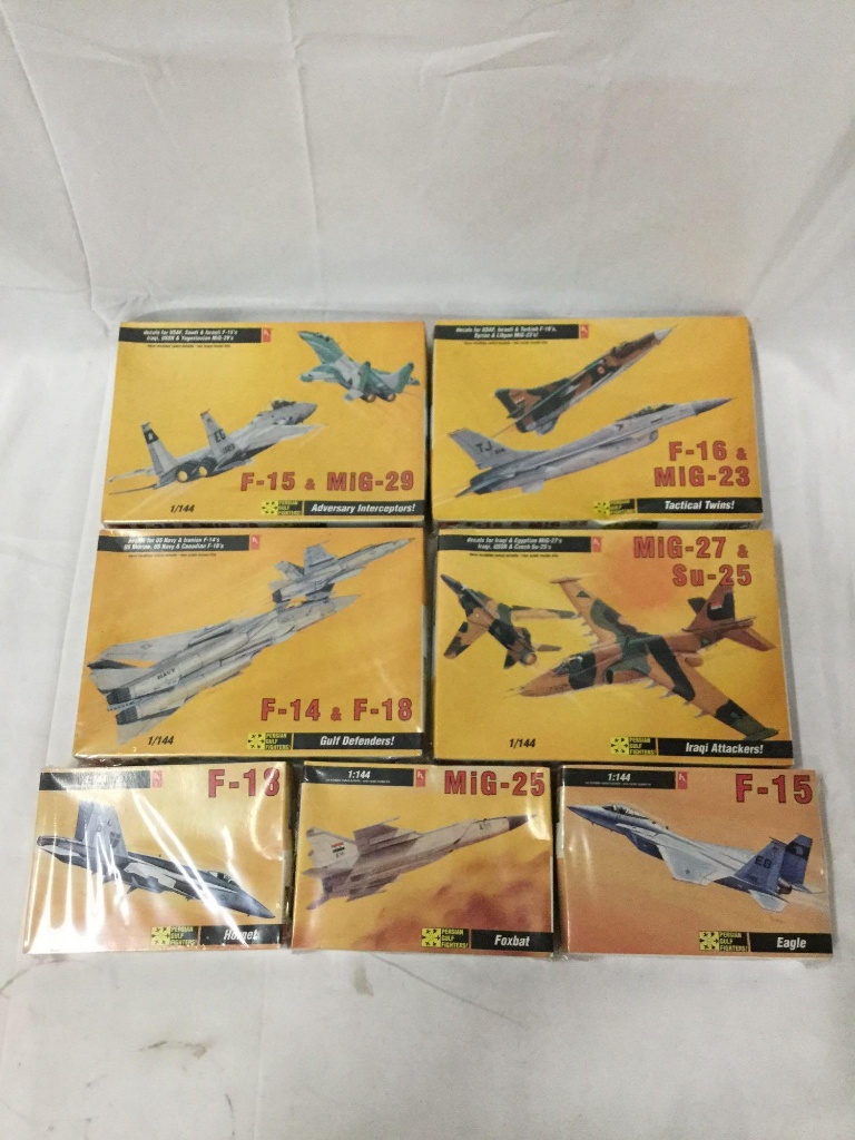 7 Hobby Craft Model Kits, 1/144 scale. F-18 and MiG-29, F-16 and MiG-23,  F-14 and F-18 etc see desc | Art, Antiques & Collectibles Toys Models &  Kits | Online Auctions | Proxibid