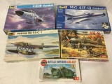 5 assorted model kits, 1/72 scale. Revell F-101B Voodoo, Revell MiG-21F-13 Fishbed C and more