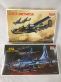2x Academy Minicraft military plastic model kits 1/72 scale - Consolidated - Vultee, Boeing Fortress