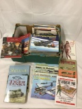 Lot of assorted books, on War and modeling. See pics.
