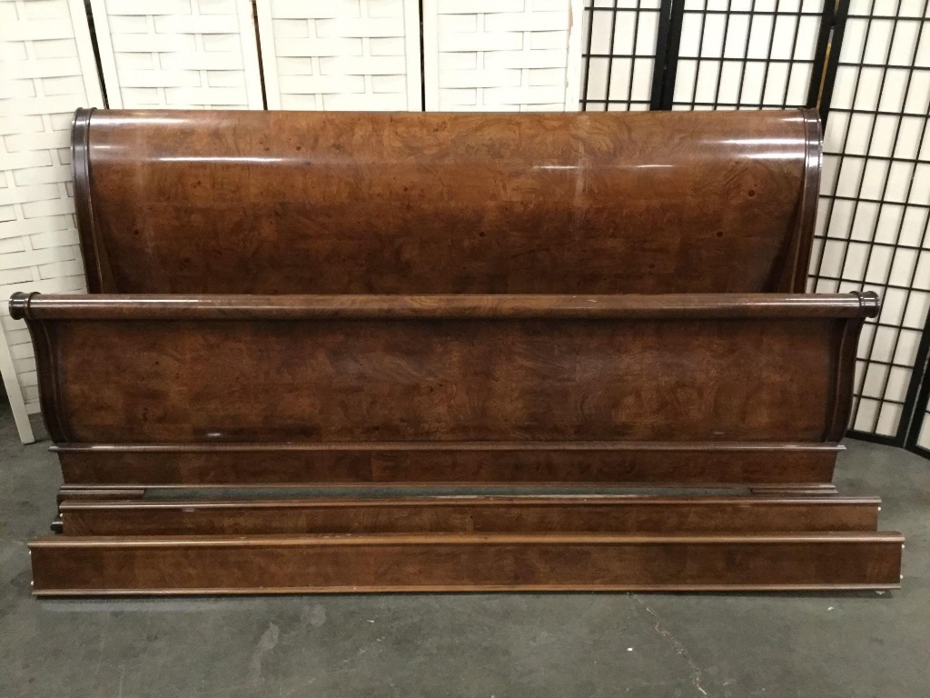 Lot 60 S Vintage Henredon Burl Wood King Size Sleigh Bed Frame 60 S Vintage Henredon Burl Wood King Size Sleigh Bed Frame See Pics