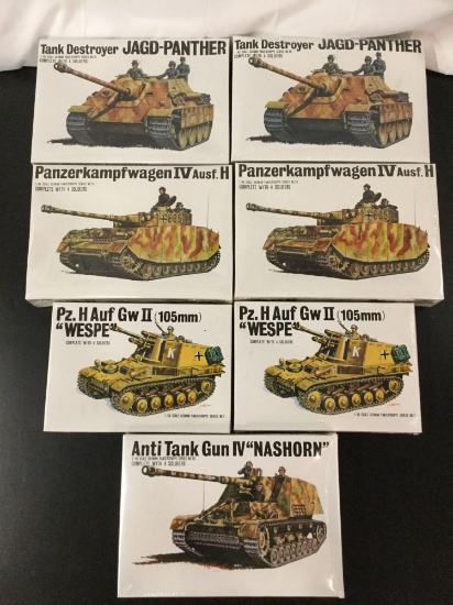 7x SEALED Bandai military plastic model kits, 1/48 scale; 2x German Tank Destroyer Jagd-Panther, 2x