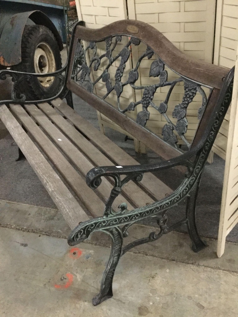 Vintage Metal And Wood Park Bench By Berkeley Forge Foundry Estate Personal Property Furniture Vintage Furniture Online Auctions Proxibid