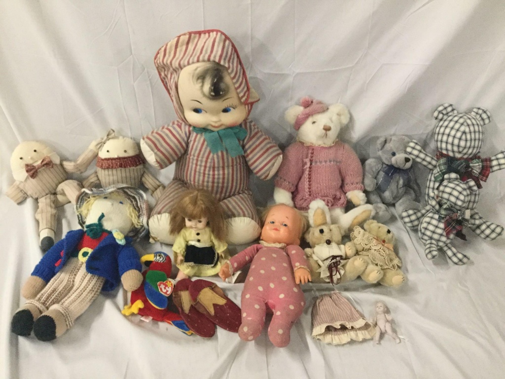 plastic dolls online