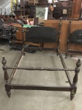 Antique Foote-Reynolds Co mahogany bed frame - Full/Full XL size as is