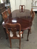 Large mahogany 50's/60's dining room table with 6 cushioned chairs by American Drew