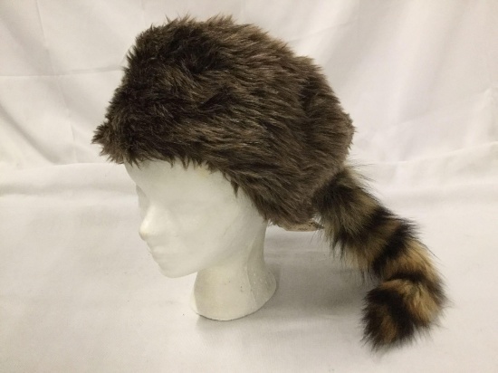 Vintage Dan?l Boone Grand Canyon coonskin raccoon skin cap w/ tag 20 x 8 inches