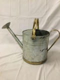 Modern garden watering can, approx 20 x 14