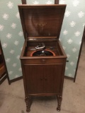 Orthophonic Victrola Talking Machine record player - tested & working but missing arm lift