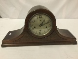 Antique New Haven clock co. time, strike and chime mantle clock with mahogany case