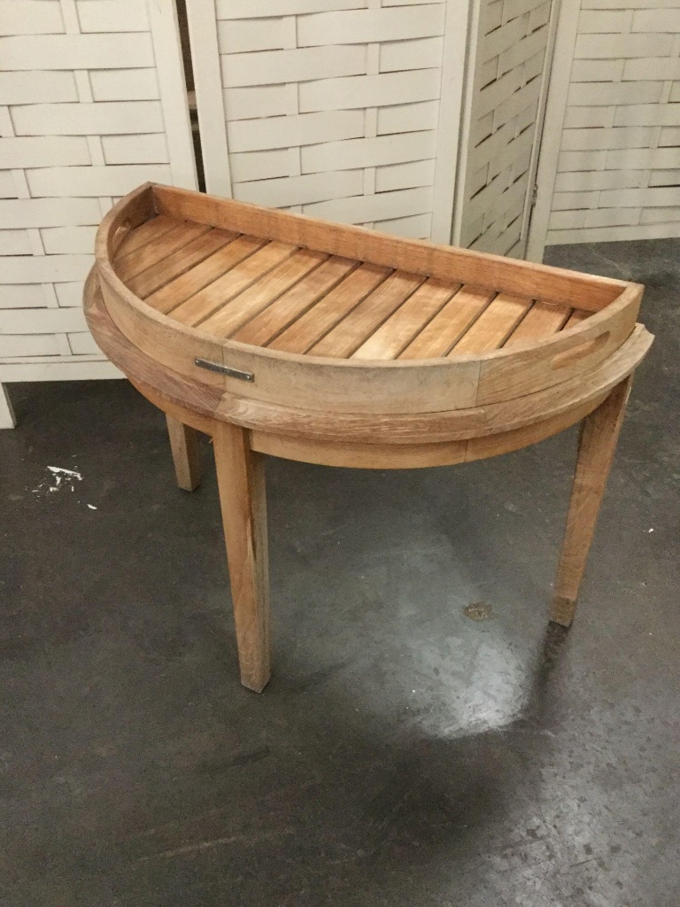 frontgate outdoor furniture on 2 Frontgate Reclining Wood Slat Outdoor Chairs With Stools And Side Tables Estate Personal Property Yard Garden Garage Patio Garden Furniture Decor Online Auctions Proxibid