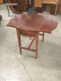 Vintage drop leaf side end table with single drawer