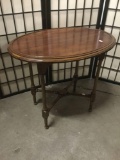 Vintage Oak End Table, 22 x 25 x 17 inches