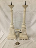 Pair of circa 1870 marble Napoleon III pillar candle holders, one has repaired crack at top