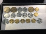Collection of 19 various Washington county medals