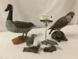Lot of 4 hand painted wooden bird art sculptures with wood base - Hawk is signed by artist NG Chung