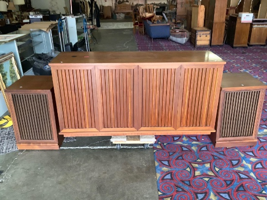 Vintage 1966 Kiguchi Custom cabinets home stereo system in light oiled walnut - see desc