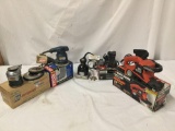 4 electric sanders & 1 pneumatic sander - Ryobi, Black & Decker, Hutchins, and more