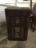 Vintage RCA Victor D9-19 cabinet phonograph record player. Untested. Measures approximately 42x26x17