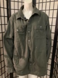 Duluth Trading Co. Men?s outdoor 100% cotton shirt, size Medium, approx 17x32 inches