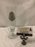 The Putt drinking glass with golf emblem approx 9x3 inches