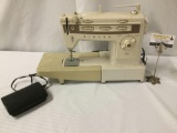 Vintage Singer 834 stylist sewing machine made in Poland by Predom Lucznik - tested and working fine