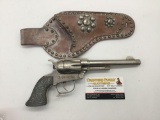 Vintage 40's/50's Classy brand Roy Rogers cap gun revolver pistol with riveted leather holster