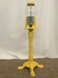 Vintage yellow gum ball machine w/ classic design, fine cond see desc