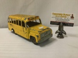 1 yellow Hubley die cast toy school bus - as is fair cond