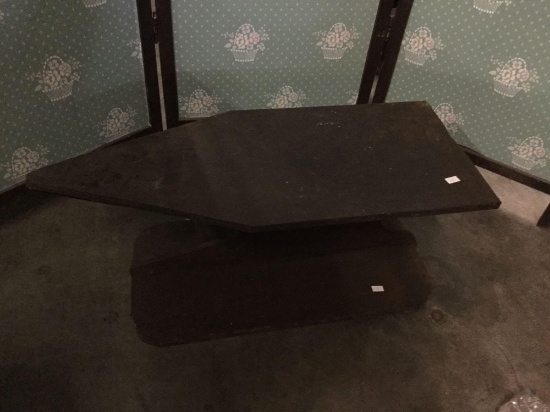 Large & Heavy unbranded anvil - shows some rust ( need cleaning) 24.5 x 10 x 10