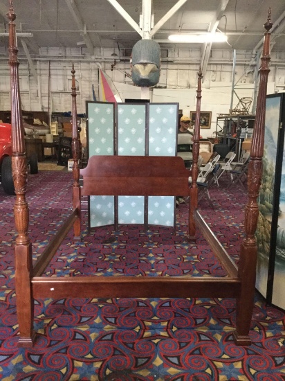Vintage Queen mahogany four poster bed frame with classic styling
