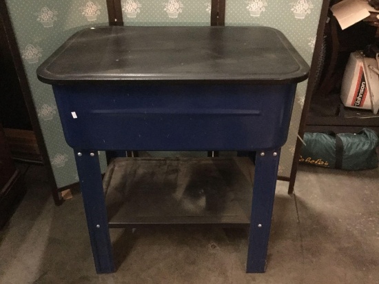 20 gallon parts washer with misc tools inside - see pics