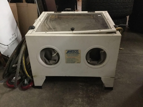 Nesco Pneumatic Mini Sand Blast Cabinet