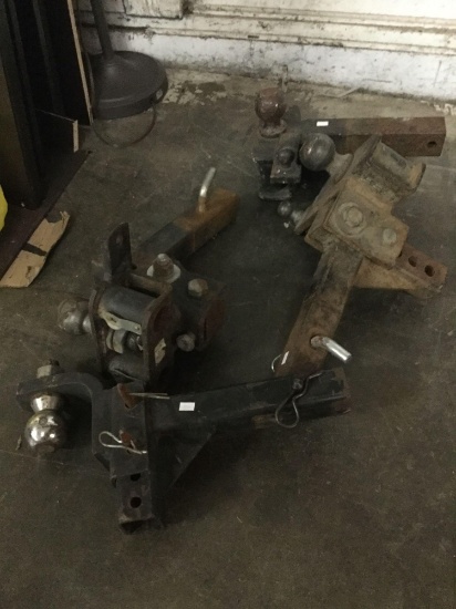 Collection of 4 trailer hitches - varying ball sizes see pics
